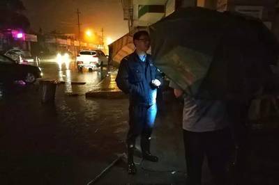 凌晨三點半,衢州農(nóng)貿(mào)城鮮為人知的一幕.