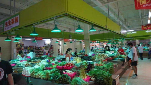 育秀農貿市場開業 10萬現金派街坊