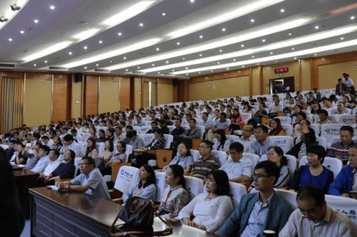 爆發式增長的市場革新理念 來自宏立城集團開展的經濟公益講壇干貨滿滿