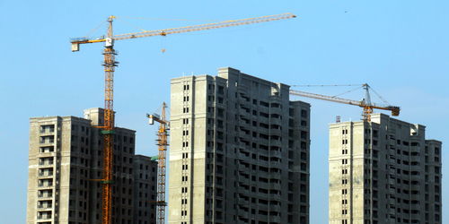 國家統計局 8月全國房地產開發投資69284億元,同比下降10.2
